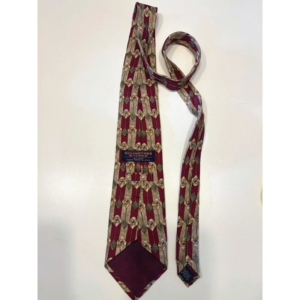 Roundtree & Yorke Red Maroon Gold Floral Rose Patterned Silk Mens Tie‎